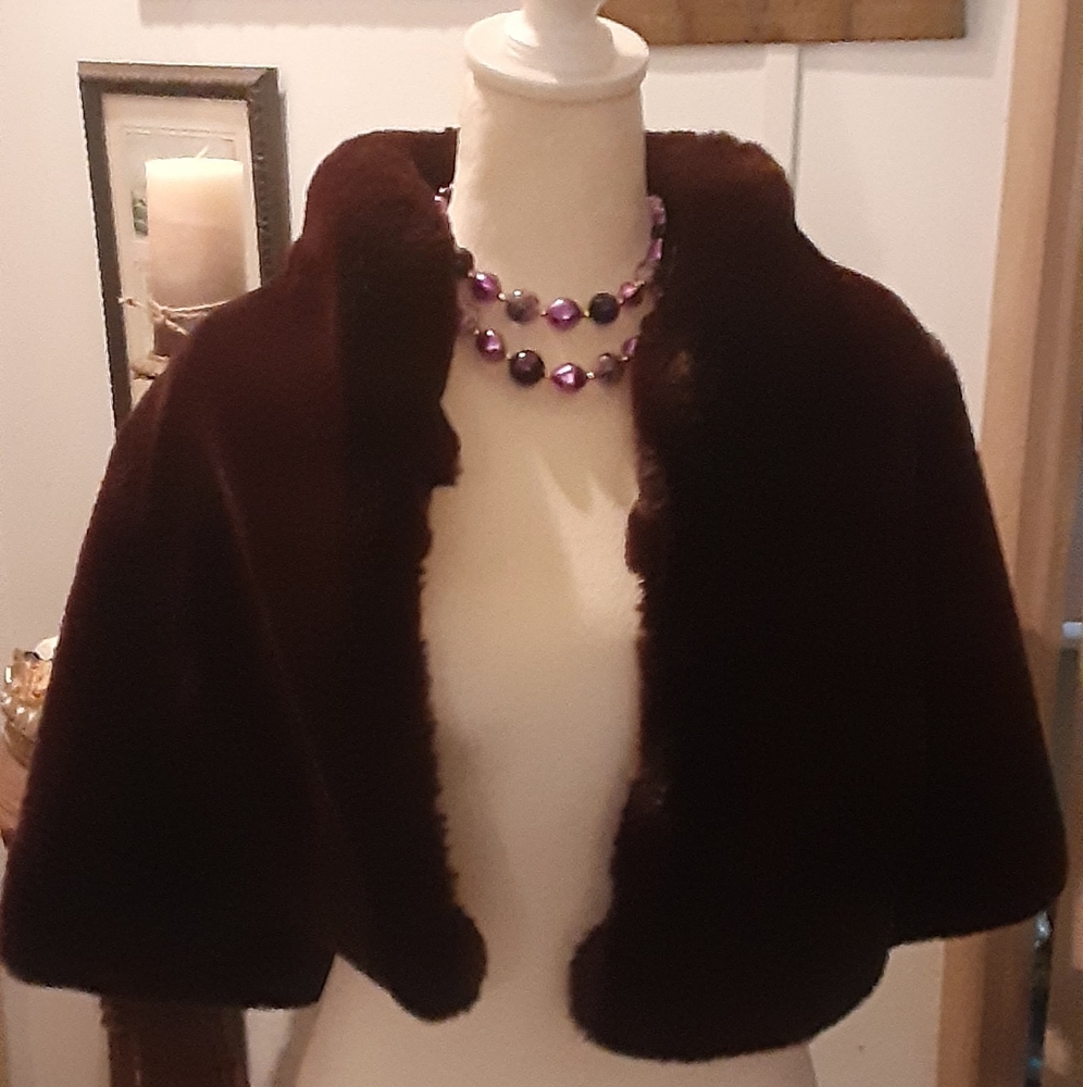 BETSEY JOHNSON Deep Purple Faux FUR Bolero JACKET Sm Excellent Condition